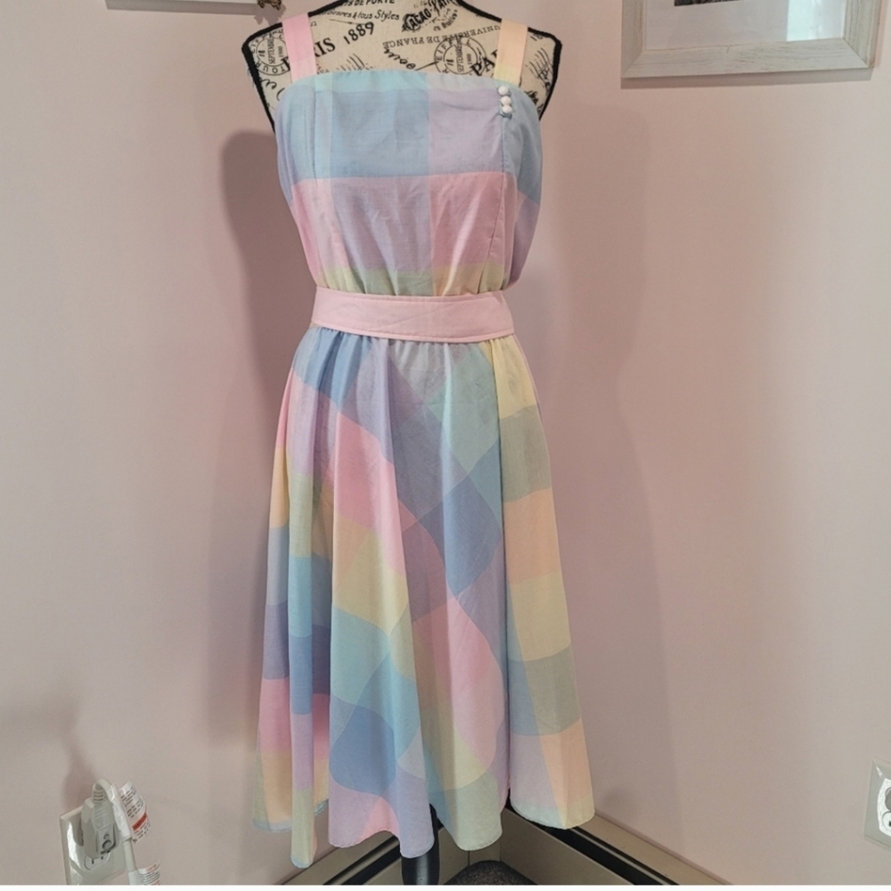 Vintage pastel color block 1980s dress